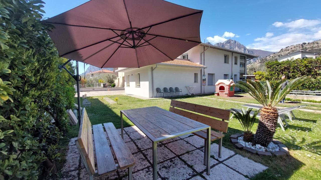 Sam&Sun Apartman Torbole Sul Garda Kültér fotó