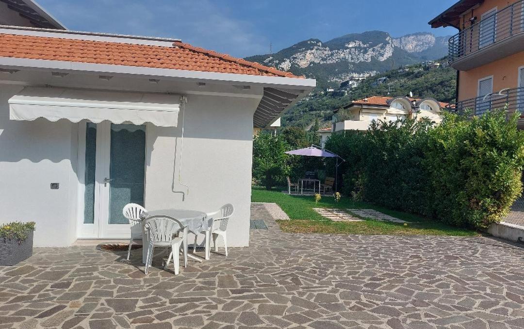 Sam&Sun Apartman Torbole Sul Garda Kültér fotó